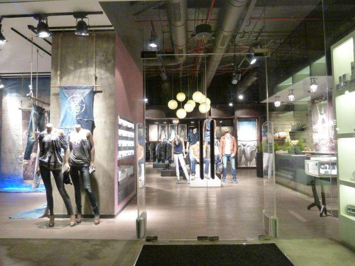 Diesel Phoenix Market City Pune Mall Viman Nagar Pune